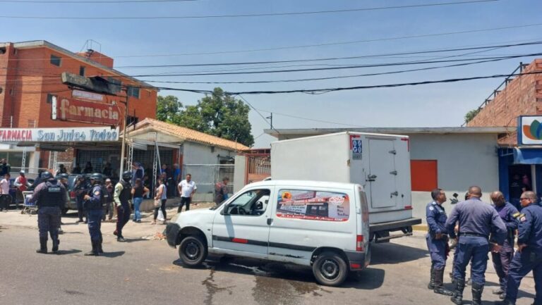 Dos heridos por lanzamiento de granada en una pollera del Zulia