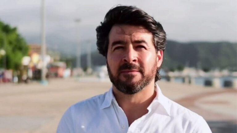 Daniel Ceballos se postularía como candidato independiente a la elección presidencial
