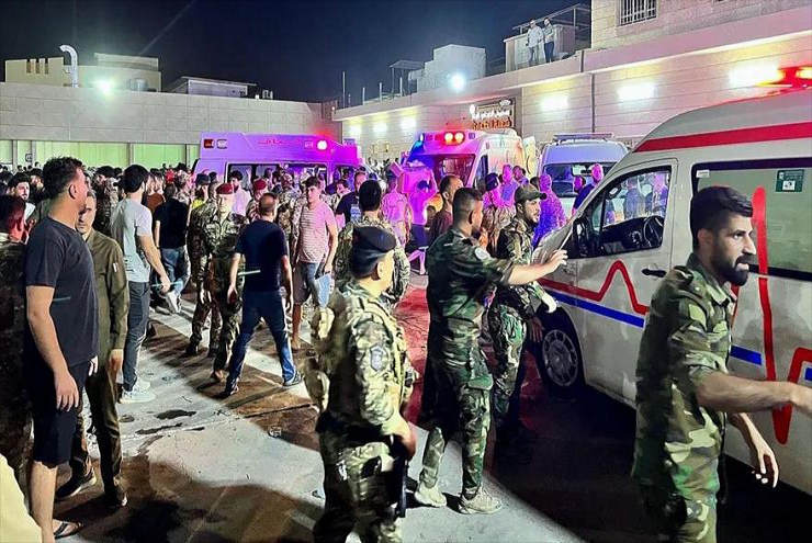 Incendio devoró un salón de fiestas y dejó más de 100 muertes en Irak
