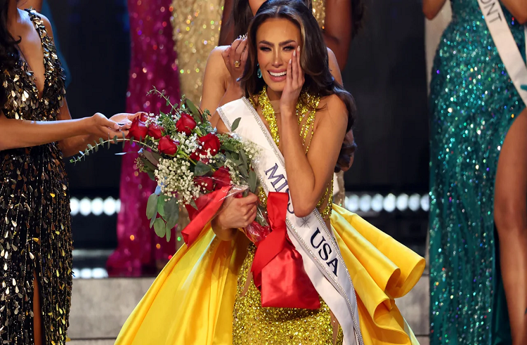 Modelo venezolana se corona como Miss USA 2023