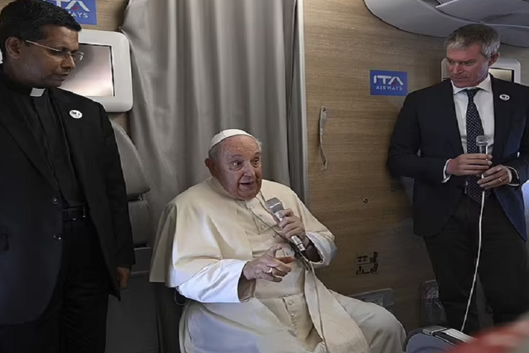 El Papa Francisco insinúa que pronto podría dejar de viajar al extranjero
