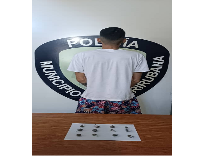 Policarirubana persigue y detiene a microtraficante de marihuana en sector Ezequiel Zamora 