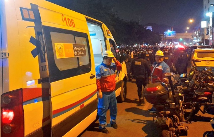 Al menos 10 heridos tras explosión dentro de una discoteca en Lima