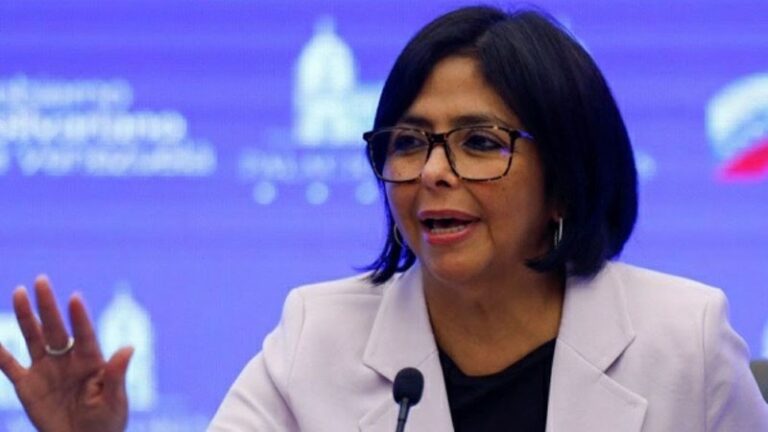 Vicepresidenta Rodríguez anuncia regreso a clases el próximo 2 de octubre