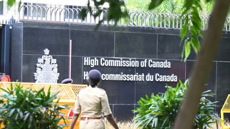 La India suspende la entrega de visas a canadienses