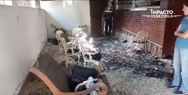 Hombre muere en incendio de vivienda en Caracas