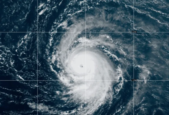 El huracán Lee “se intensificará rápidamente” hasta alcanzar posible categoría 5 rumbo al Caribe