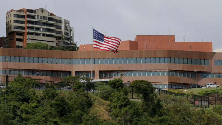 Estados Unidos descarta abrir una embajada en Venezuela