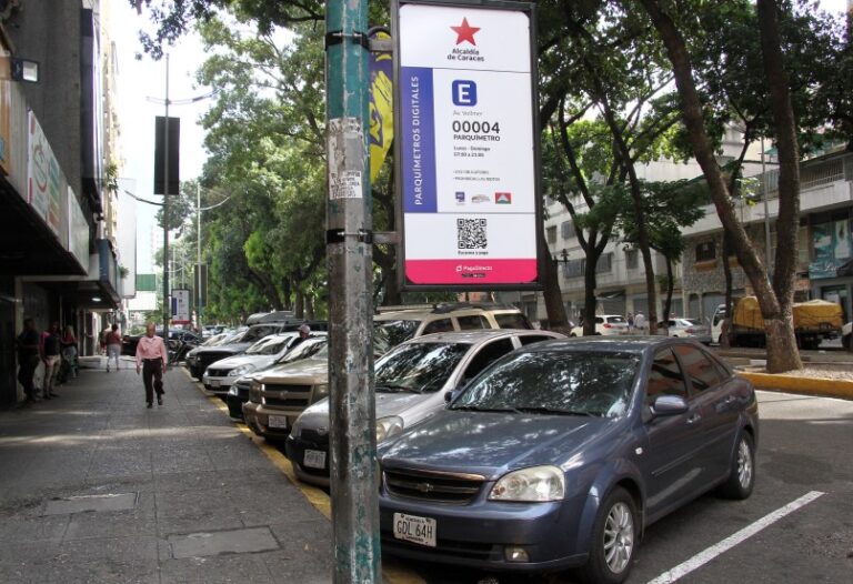 Caracas ya dispone de 190 puestos de parquímetros digitales