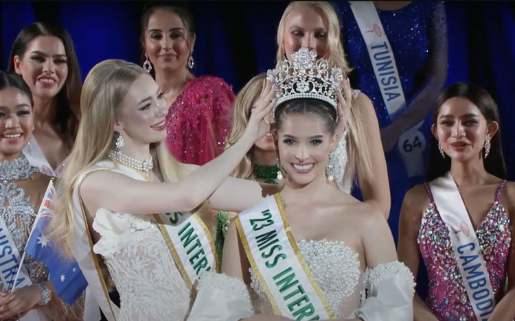 La venezolana Andrea Rubio es coronada Miss Internacional 2023