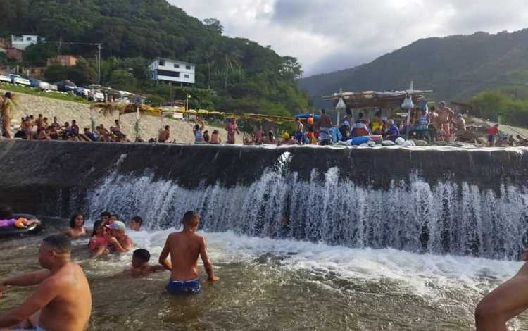 La Guaira| Niño murió ahogado en Camurí Grande 