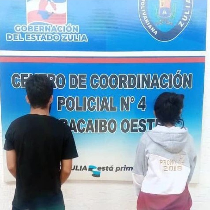 Detienen a pareja en pleno acto sexual dentro de una cancha en Maracaibo