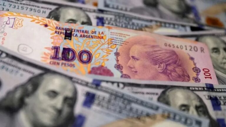 Argentina unifica y aumenta cotización de 3 tipos de dólares