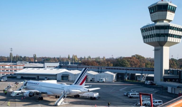 Evacuan seis aeropuertos en Francia por amenazas de bomba