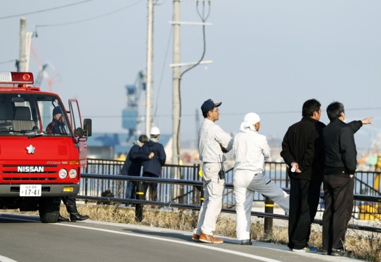 Japón decreta alerta de tsunami y la retira 2 horas después