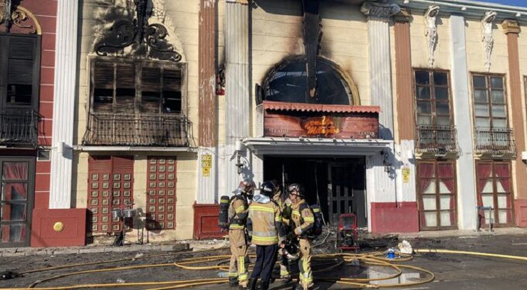 Al menos 13 muertos deja incendio en tres discotecas en España