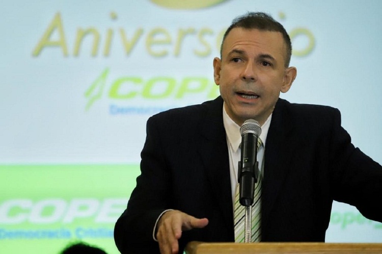 Roberto Enríquez reprochó la expulsión de venezolanos en otros países