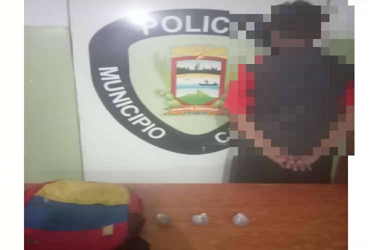 Policarirubana detiene a adolescente por posesión de marihuana 
