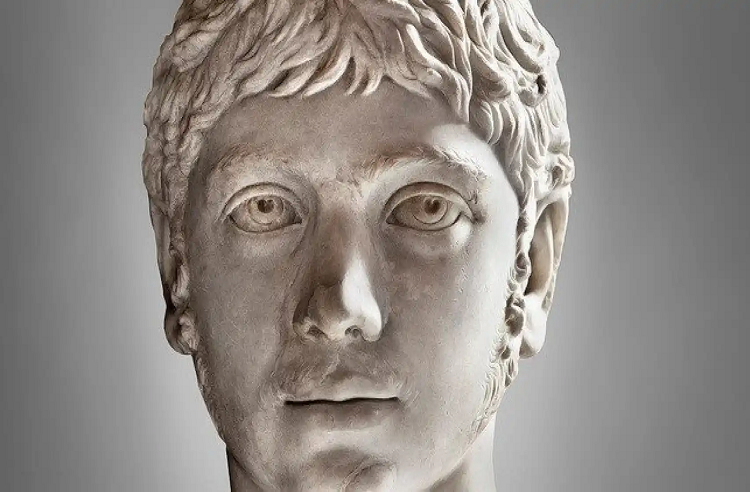 Museo del Reino Unido dice que el emperador romano era una mujer trans