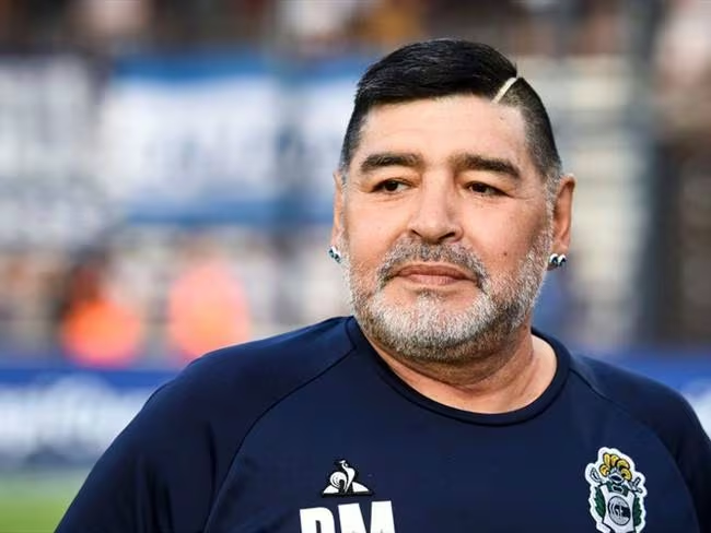 Fiscalía de Argentina pide investigar casa donde murió Maradona