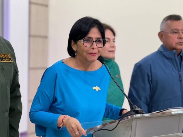 Delcy Rodríguez instó a Lacalle Pou a no inmiscuirse en los asuntos de Venezuela