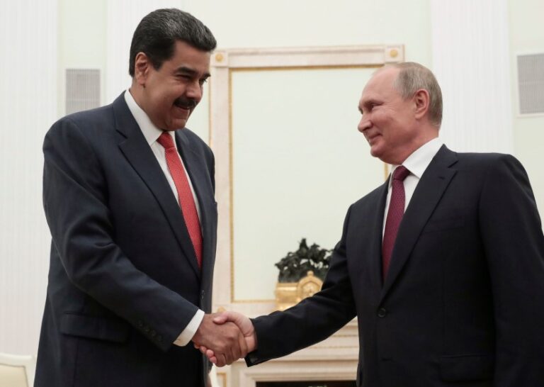 El Kremlin anuncia que se aplaza la visita del presidente Maduro a Rusia