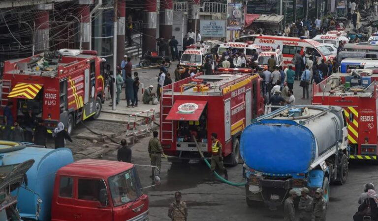 Atentado suicida en Pakistán deja dos muertos y diez heridos
