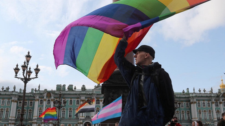 Rusia prohibió el movimiento LGBT