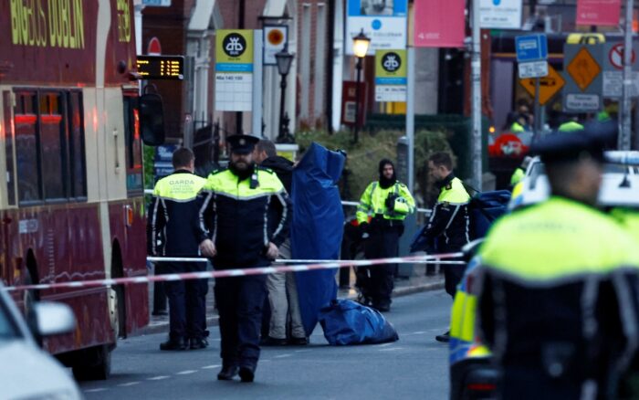 Hombre apuñaló a tres niños y a una mujer en Dublin, Irlanda