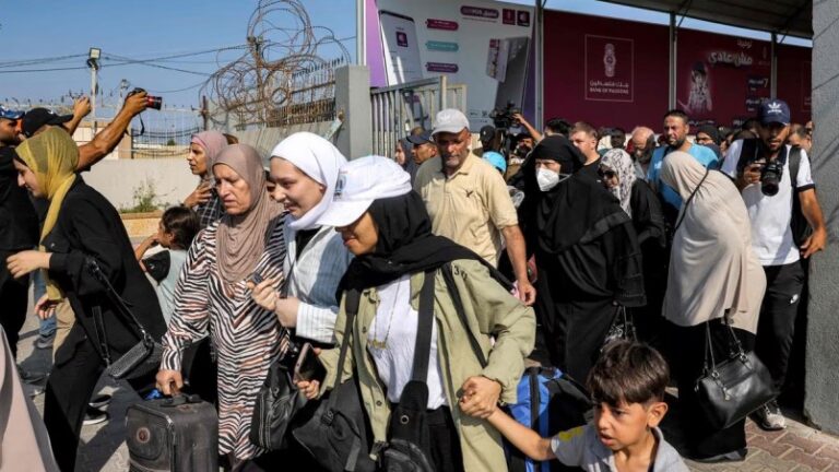Reabre paso fronterizo con Egipto para evacuaciones de Gaza