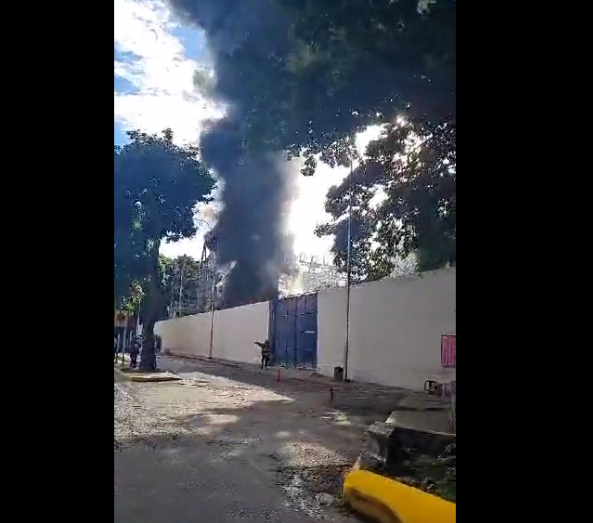 Se registra incendio en subestación eléctrica del Cafetal