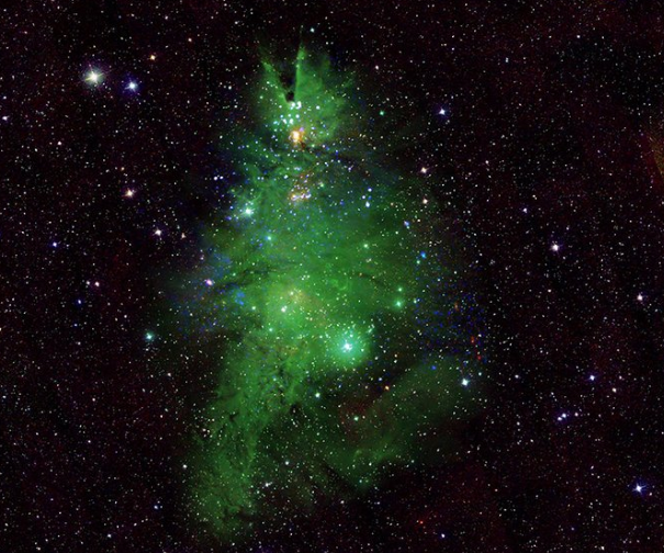 La NASA descubre un «cúmulo de estrellas» que brillan como árbol de Navidad