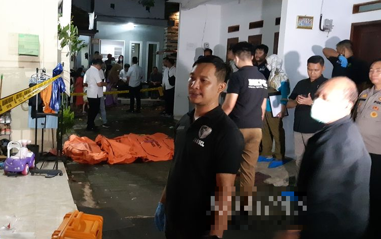 Hombre en Indonesia es acusado de matar a sus cuatro hijos, de entre 1 y 6 años