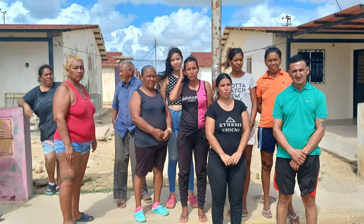 Punto Fijo| 40 familias están sin electricidad desde hace siete meses en Bicentenario