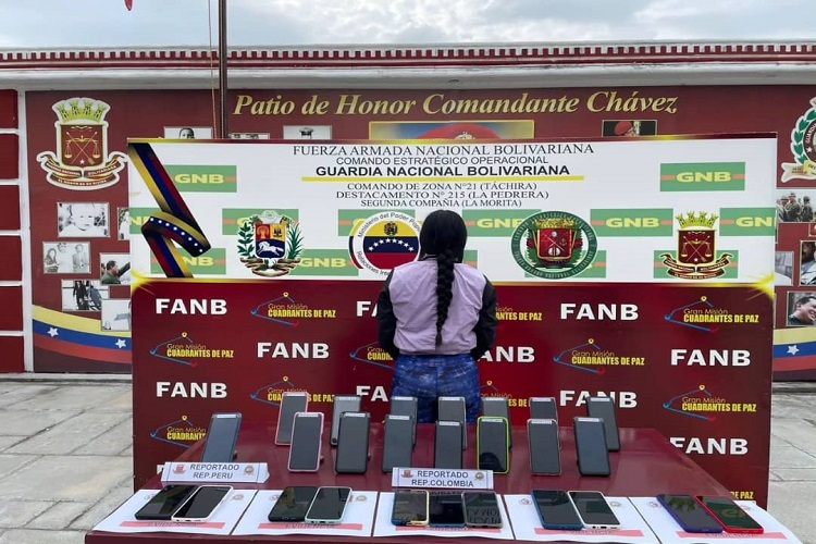 Táchira: Detenida por cargar 26 celulares robados provenientes de Colombia y Perú