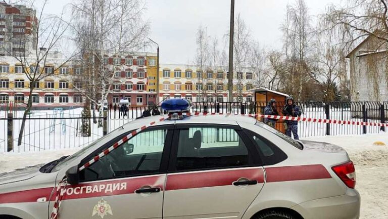 Tiroteo en escuela rusa deja dos muertos y varios heridos