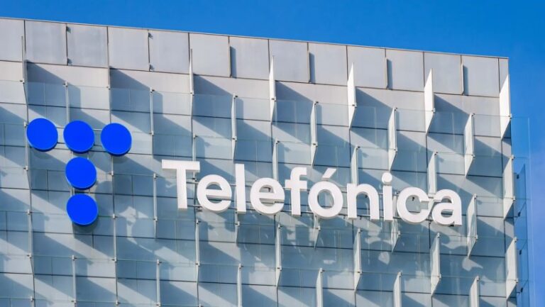 El Estado español entra en el capital de Telefónica para limitar la influencia saudí
