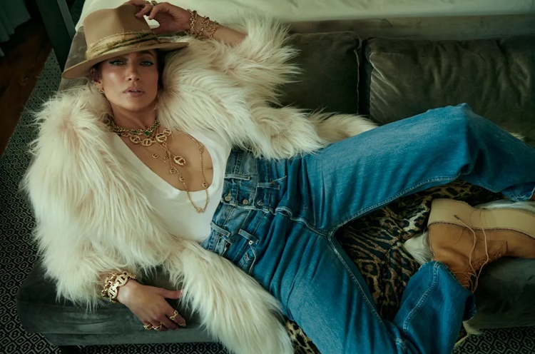 Jennifer Lopez lanza la sexy ‘Can’t Get Enough’