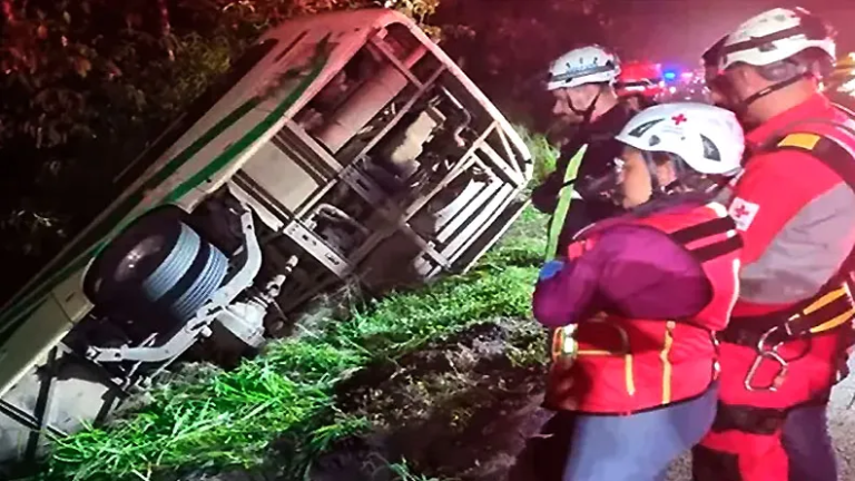 Accidente de autobús deja 20 migrantes heridos en Costa Rica, la mayoría venezolanos