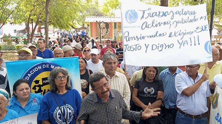 Trabajadores de Coro suben el telón de las protestas por un salario digno