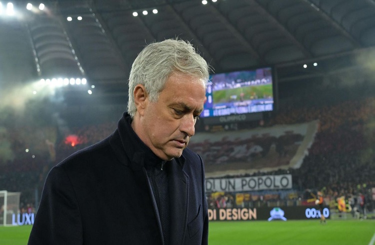La Roma despidió a José Mourinho