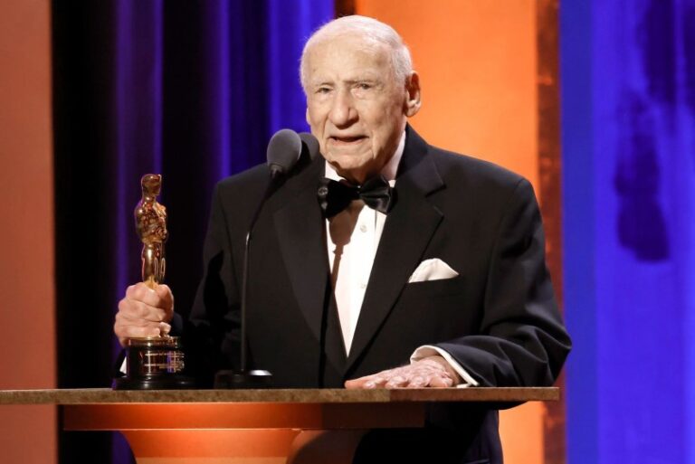 Mel Brooks recibe un Oscar honorífico a los 97 años