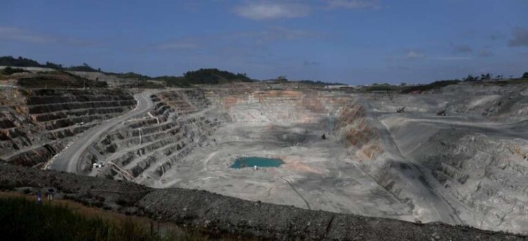 Gobierno panameño constata que polémica mina de firma canadiense dejó de operar