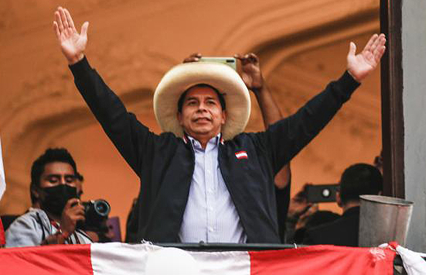 Fiscalía de Perú pide 34 años de prisión para expresidente Pedro Castillo