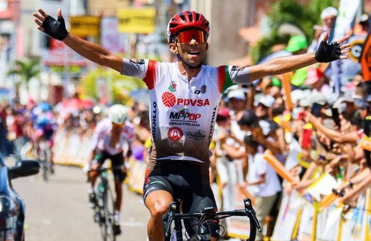 Venezolano Juan Ruíz gana la quinta etapa de la Vuelta al Táchira