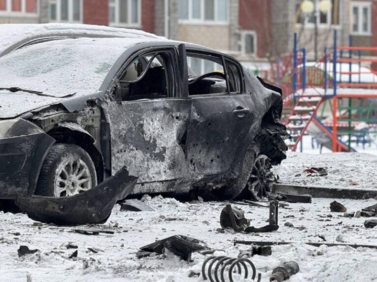 Rusia evacúa a cientos de habitantes de ciudad fronteriza por los bombardeos ucranianos
