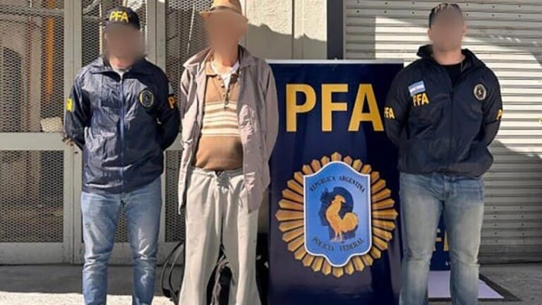 Detienen a tres sospechosos de «planificar un acto terrorista» en Argentina