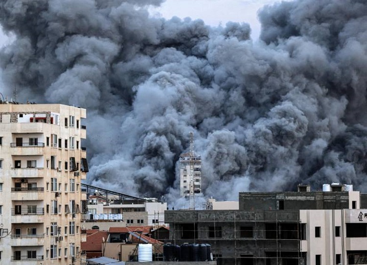 Hamas atacó Tel Aviv en plena celebración de fin de año