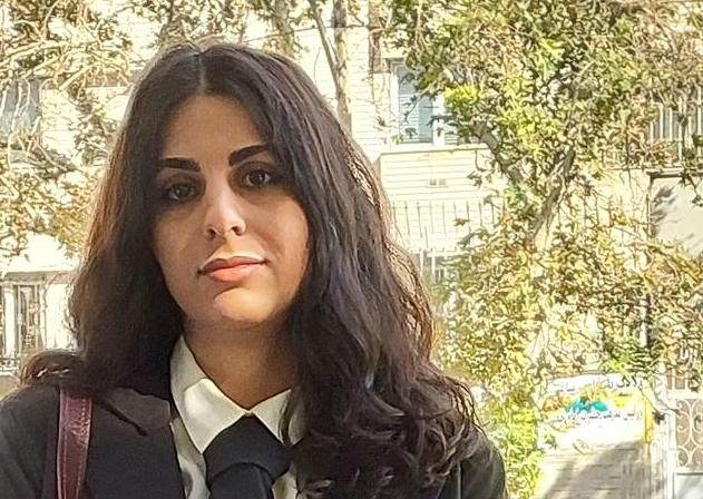 Irán condenó a la activista Sepideh Rashno a tres años de prisión