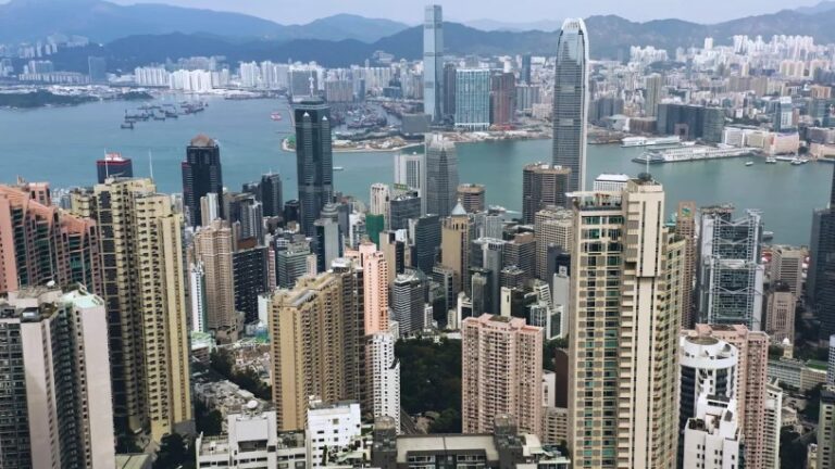Hong Kong elimina impuestos inmobiliarios para reanimar un mercado deprimido